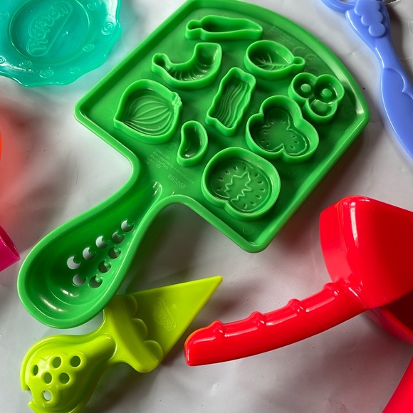 [ Play-Doh Kitchen Creations Pizza Set 2014 ] - Picture 2 of 5